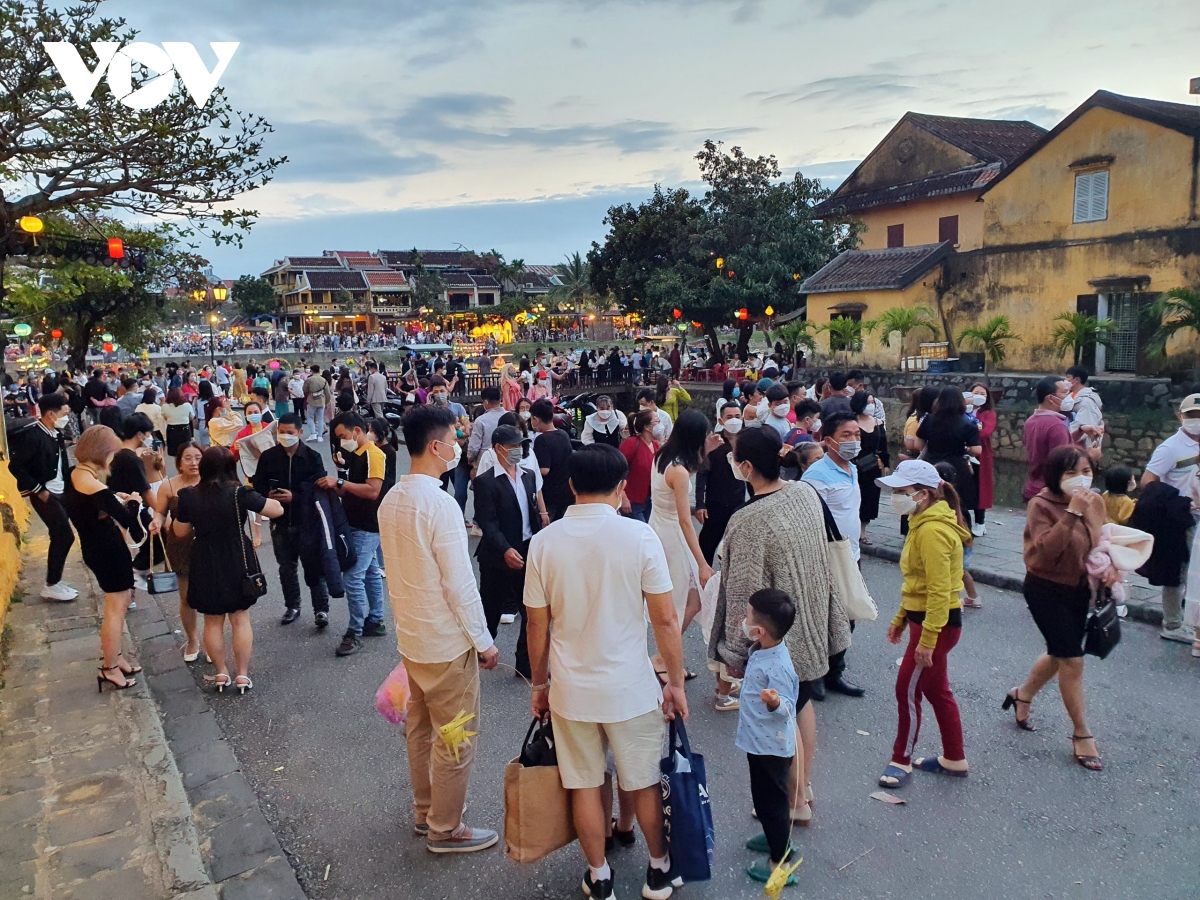 khach du lich den quang nam tang gap 13 lan so voi cung ky nam ngoai hinh anh 1