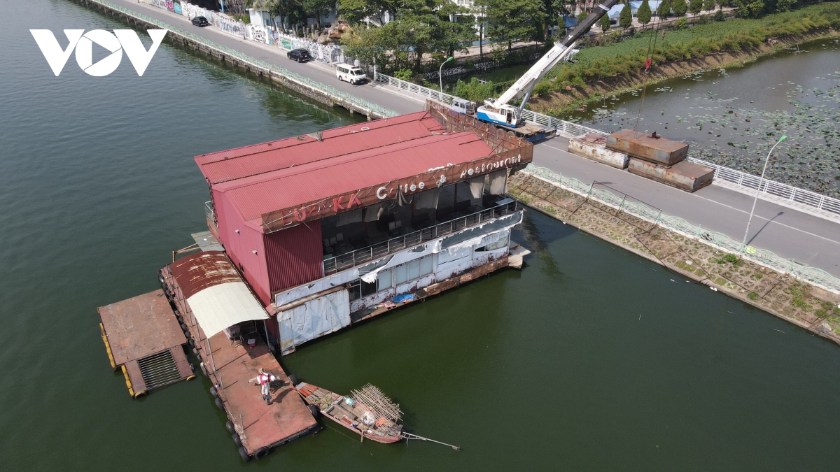 ha noi thao do du thuyen bo hoang tren ho tay hinh anh 4