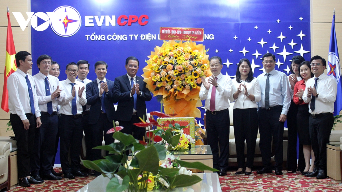 bi thu Da nang khuyen khich doanh nghiep day manh chuyen doi so hinh anh 1