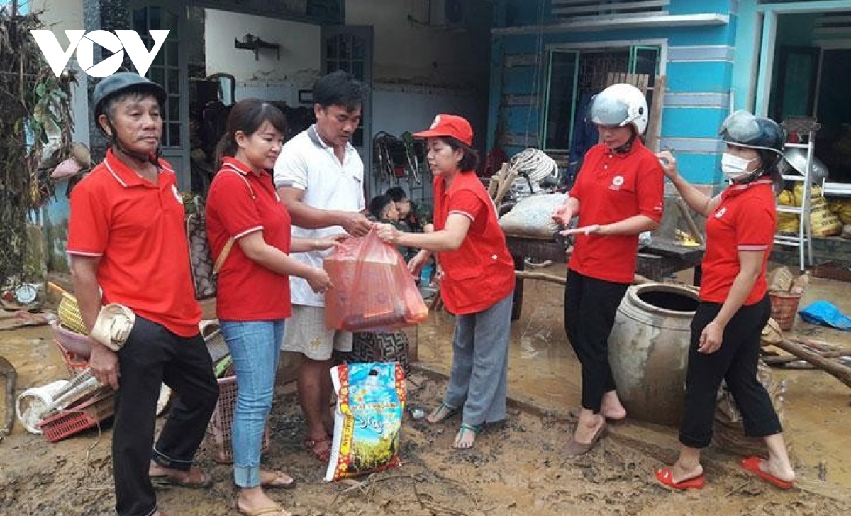 Da nang huy dong hon 7 ty dong ho tro nguoi dan anh huong mua bao hinh anh 2
