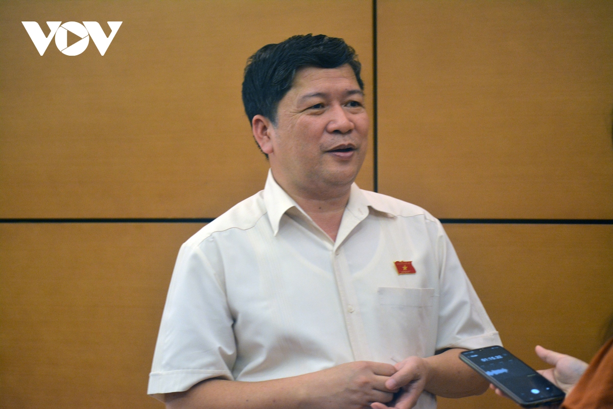mong bo truong duoc chat van tra loi day du, ro rang, di thang vao van de hinh anh 2