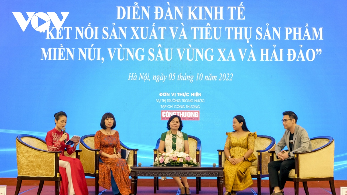 thuong mai mien nui va hai dao dua nhieu san vat len ban an moi nha hinh anh 2