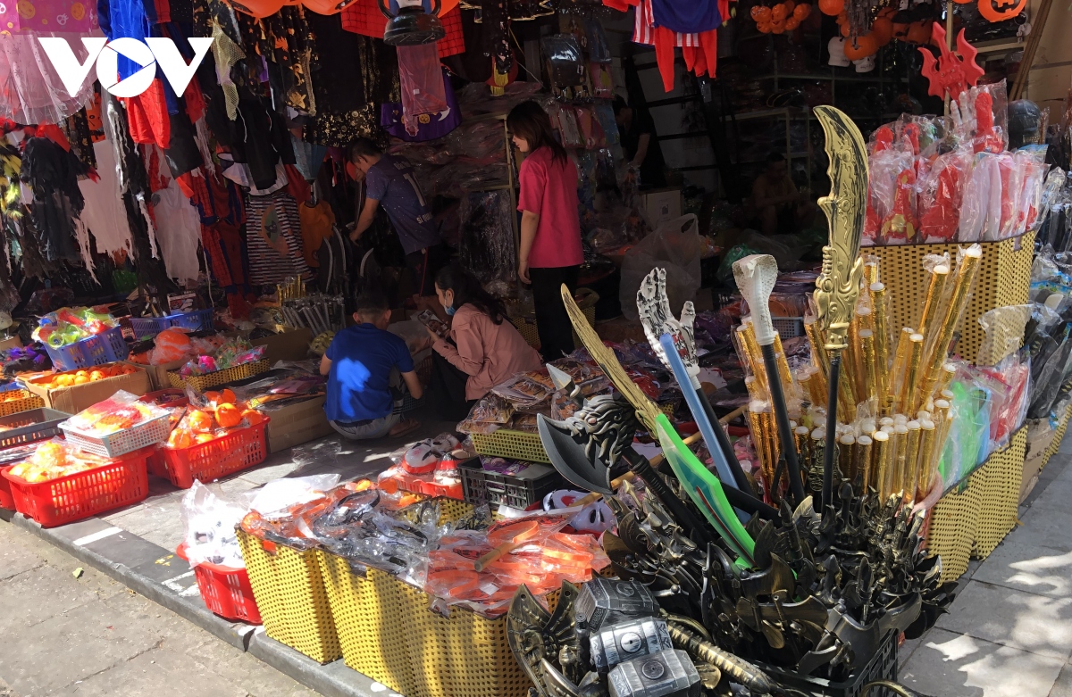  thu phu do hoa trang kinh di hut khach dip le hoi halloween hinh anh 14