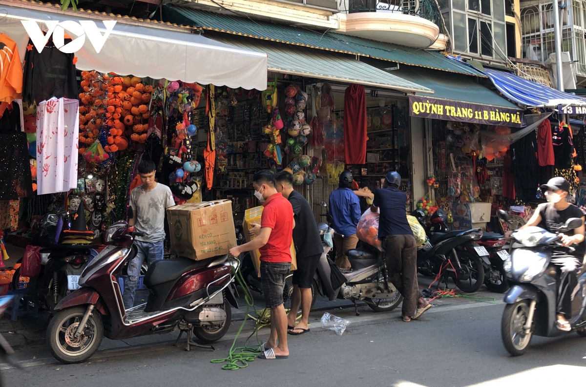  thu phu do hoa trang kinh di hut khach dip le hoi halloween hinh anh 12