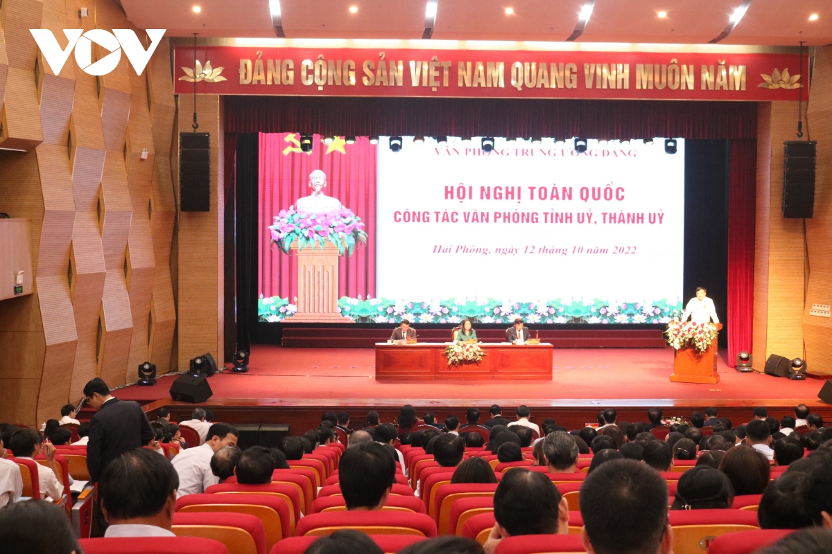 Ong vo van thuong du hoi nghi toan quoc cong tac van phong tinh uy, thanh uy hinh anh 1