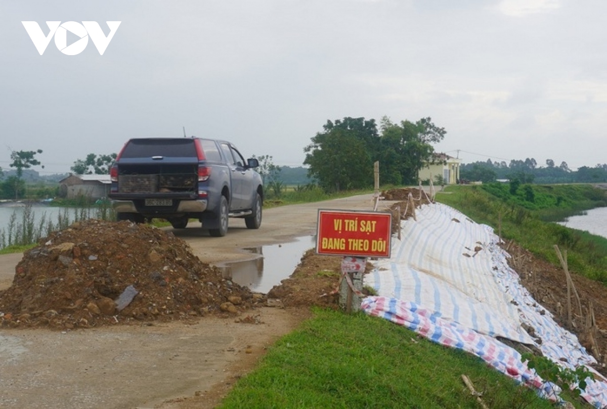 xuat hien sut lun tren de ta song ma thanh hoa hinh anh 1