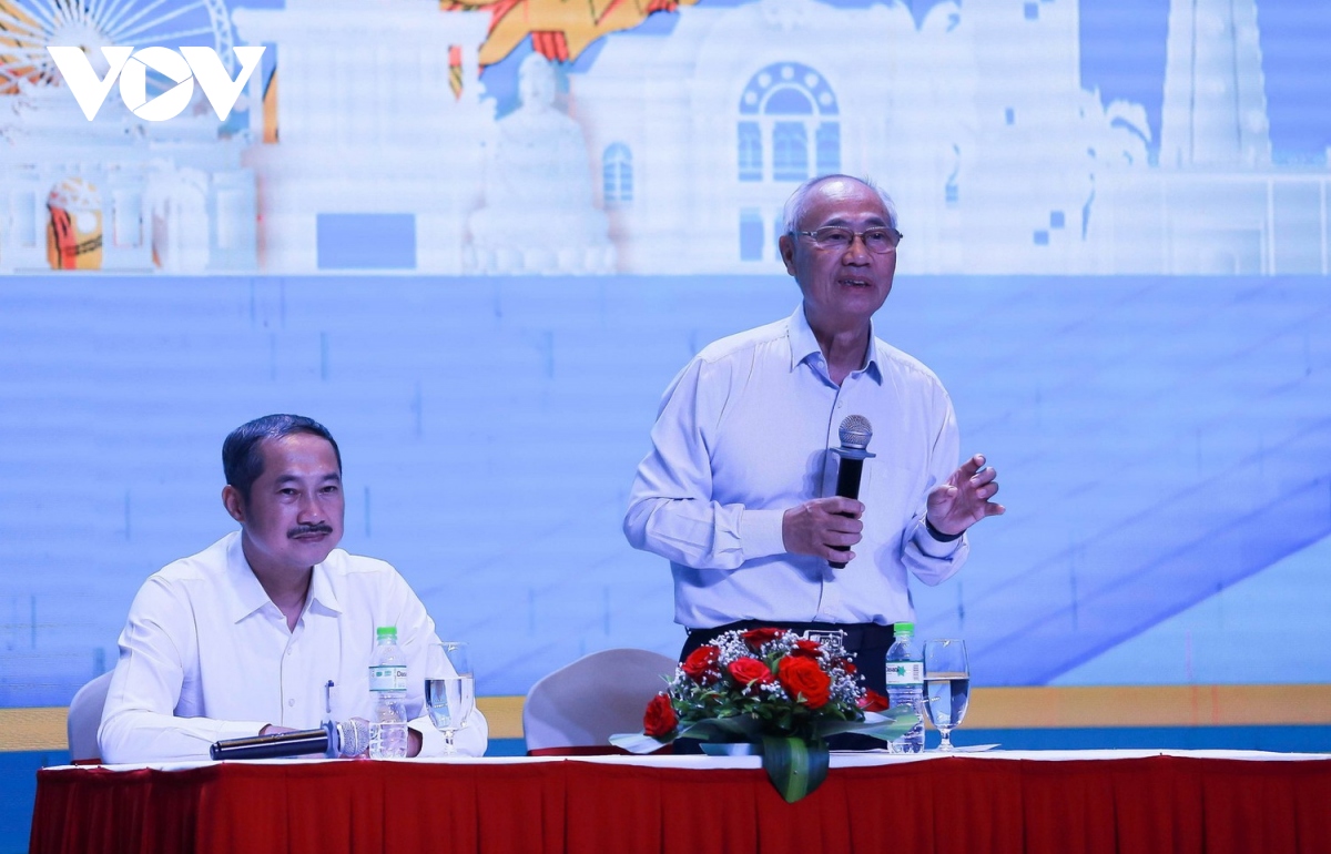 hoi cho nang cao hinh anh diem den du lich Da nang va mien trung hinh anh 2