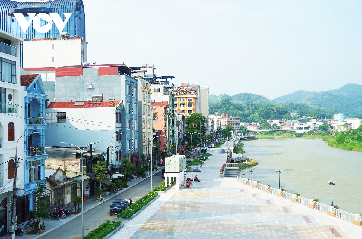 tp.cao bang phan dau tro thanh trong diem kinh te bien gioi Dong bac hinh anh 3