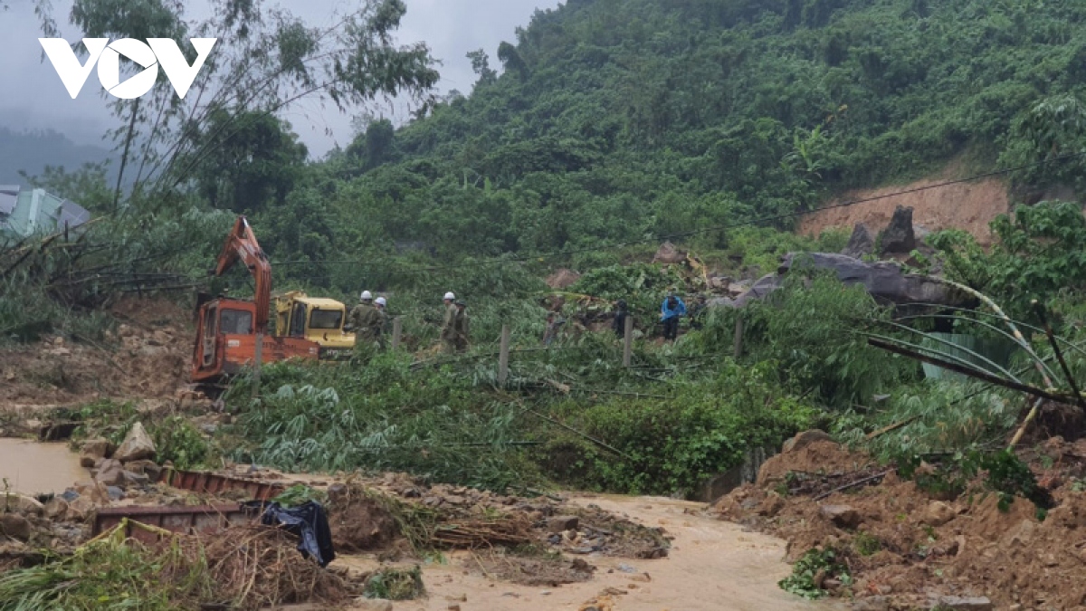 tiep can hien truong vu sat lo thuy dien ka tinh lam 1 cong nhan mat lien lac hinh anh 1