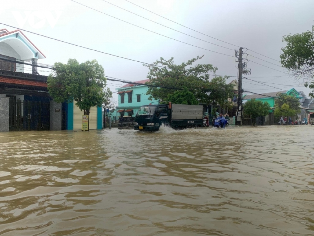 trieu cuong dang cao gay ngap vung trung ven bien o thua thien hue hinh anh 2