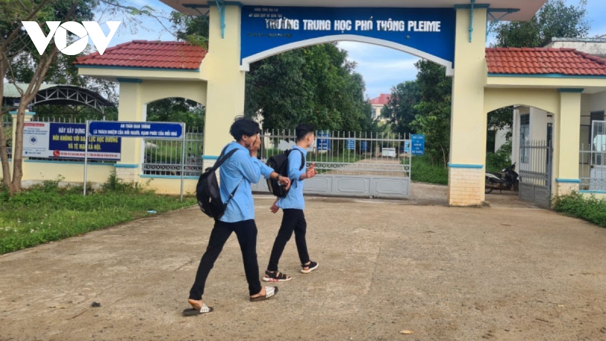mot truong hoc o gia lai no hon 800 trieu dong phu cap cho giao vien vung kho khan hinh anh 1