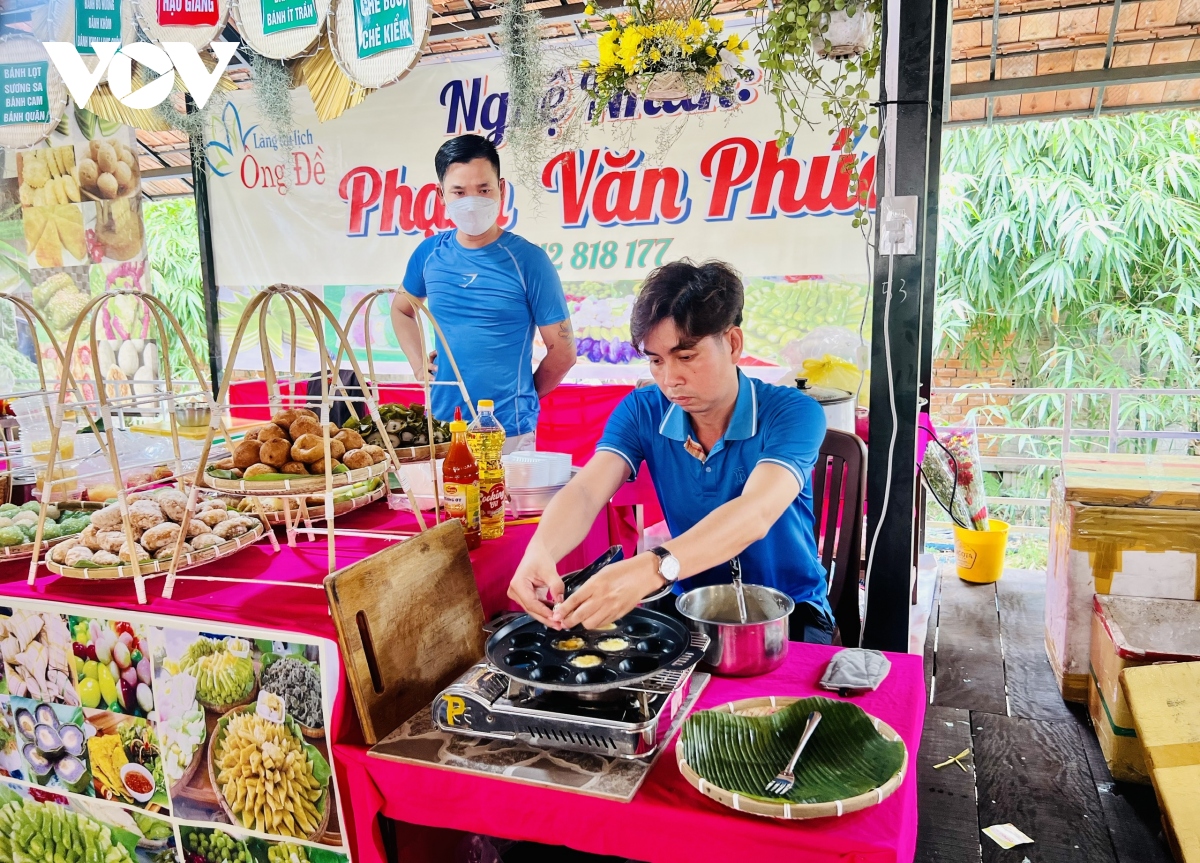 ve can tho thuong thuc hon 1.000 mon an xua va nay hinh anh 2