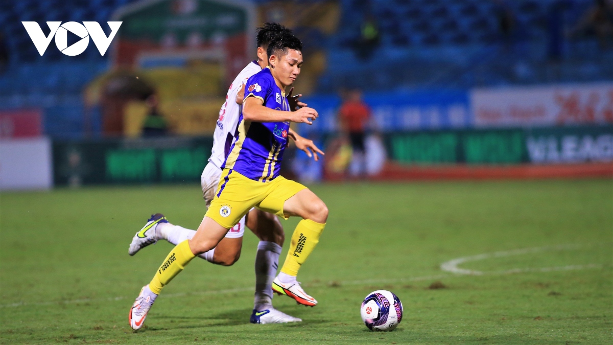 trUc tiEp ha noi fc 4 - 0 binh duong con mua ban thang o hang Day hinh anh 1