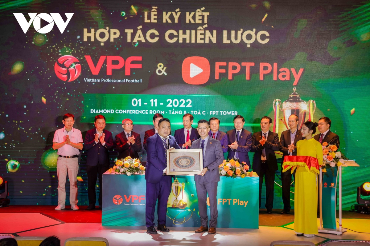 v-league co nha tai tro khung, huong toi su phat trien dot pha hinh anh 1