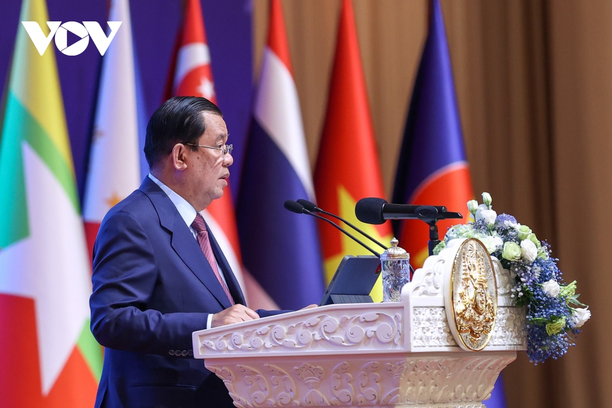 thu tuong tham du phien khai mac hoi nghi cap cao asean lan thu 40, 41 hinh anh 1