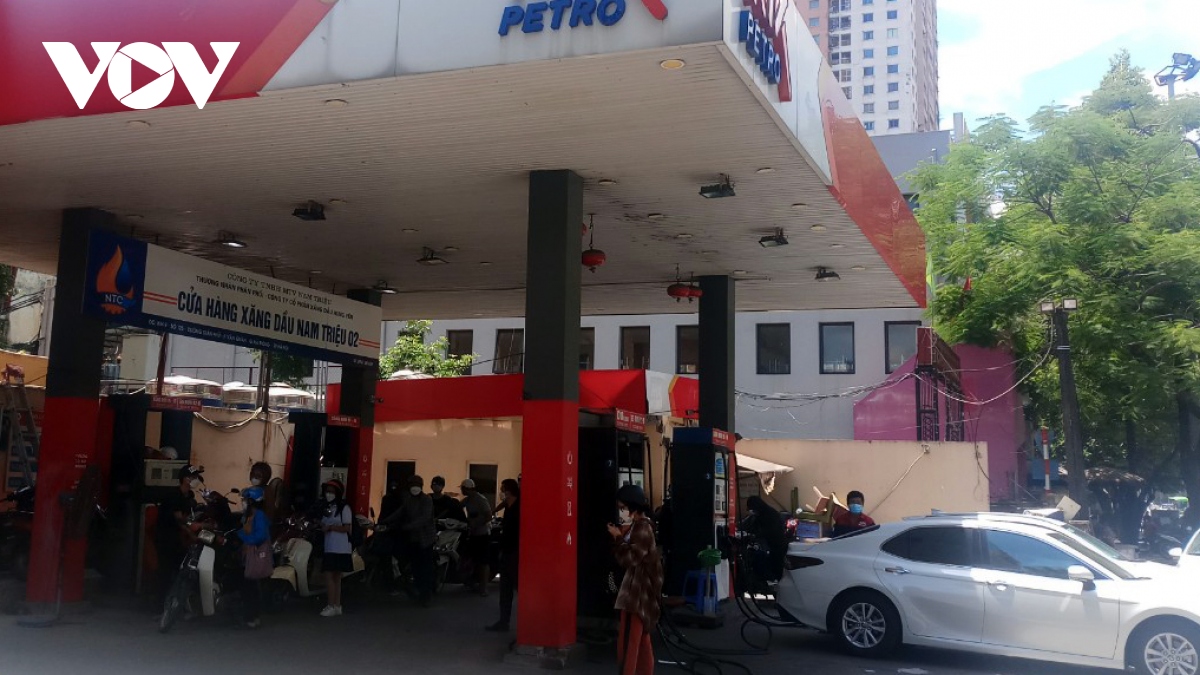mua xang dau da bot cang nhung doanh nghiep con dai noi lo hinh anh 2