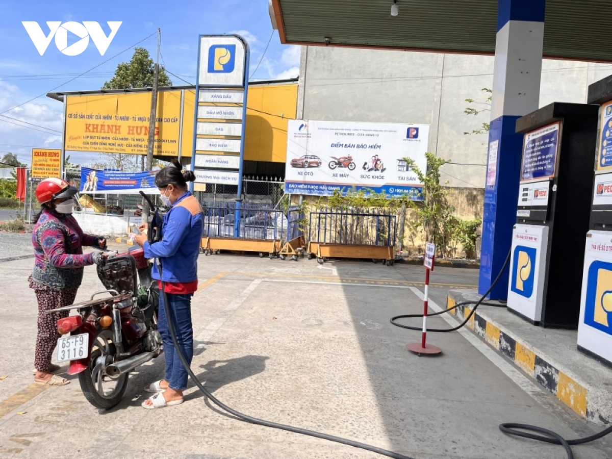 du bao, gia xang hom nay tang nhe hinh anh 1