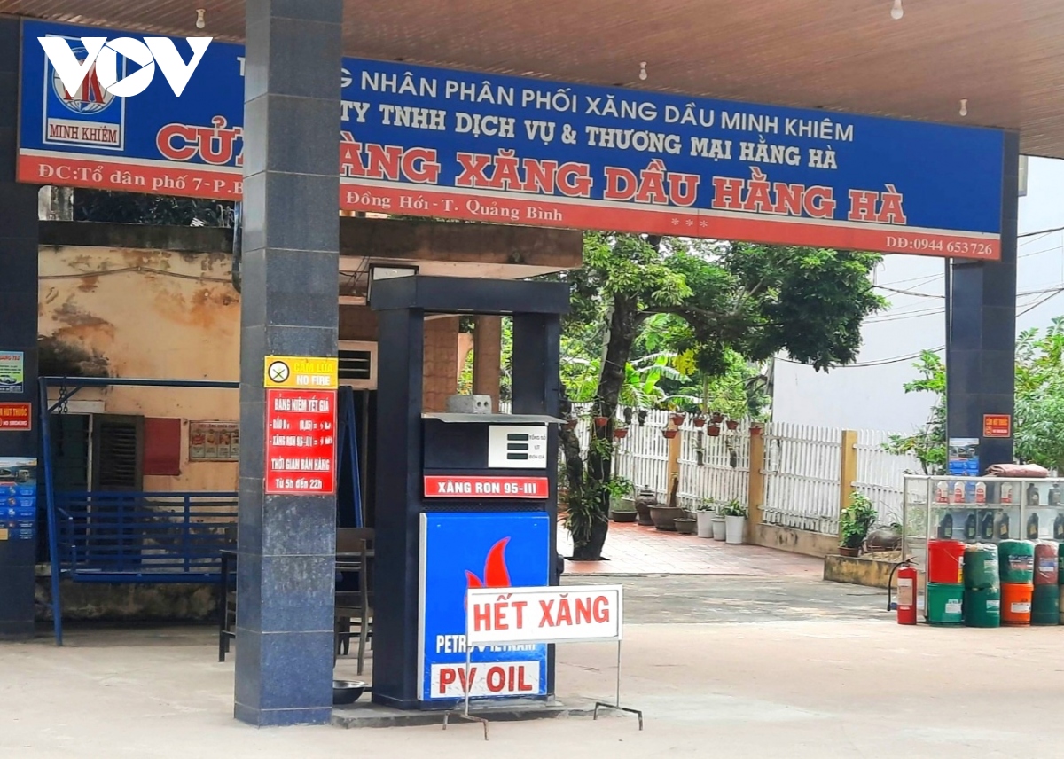 mot so cua hang xang dau o quang binh tam ngung kinh doanh hinh anh 1