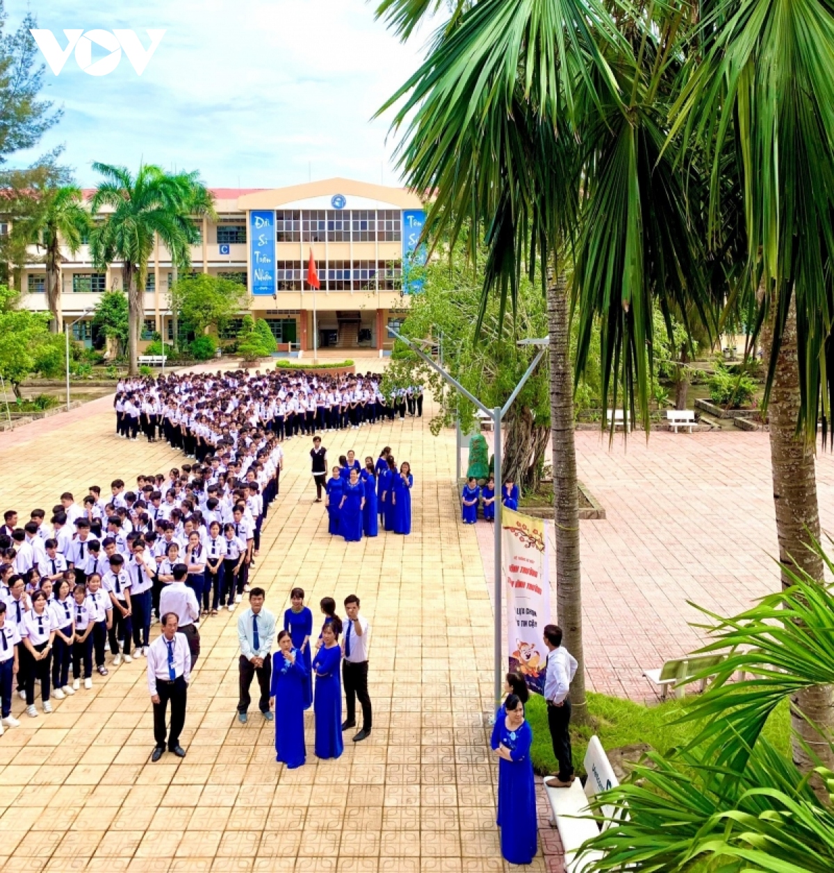 sau 2 thang khai giang, cac truong hoc o tien giang van chua the thu hoc phi hinh anh 2