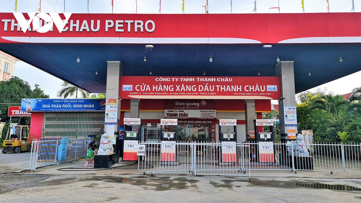 ca mau ra quan kiem tra cua hang xang dau luc ban luc khong hinh anh 1