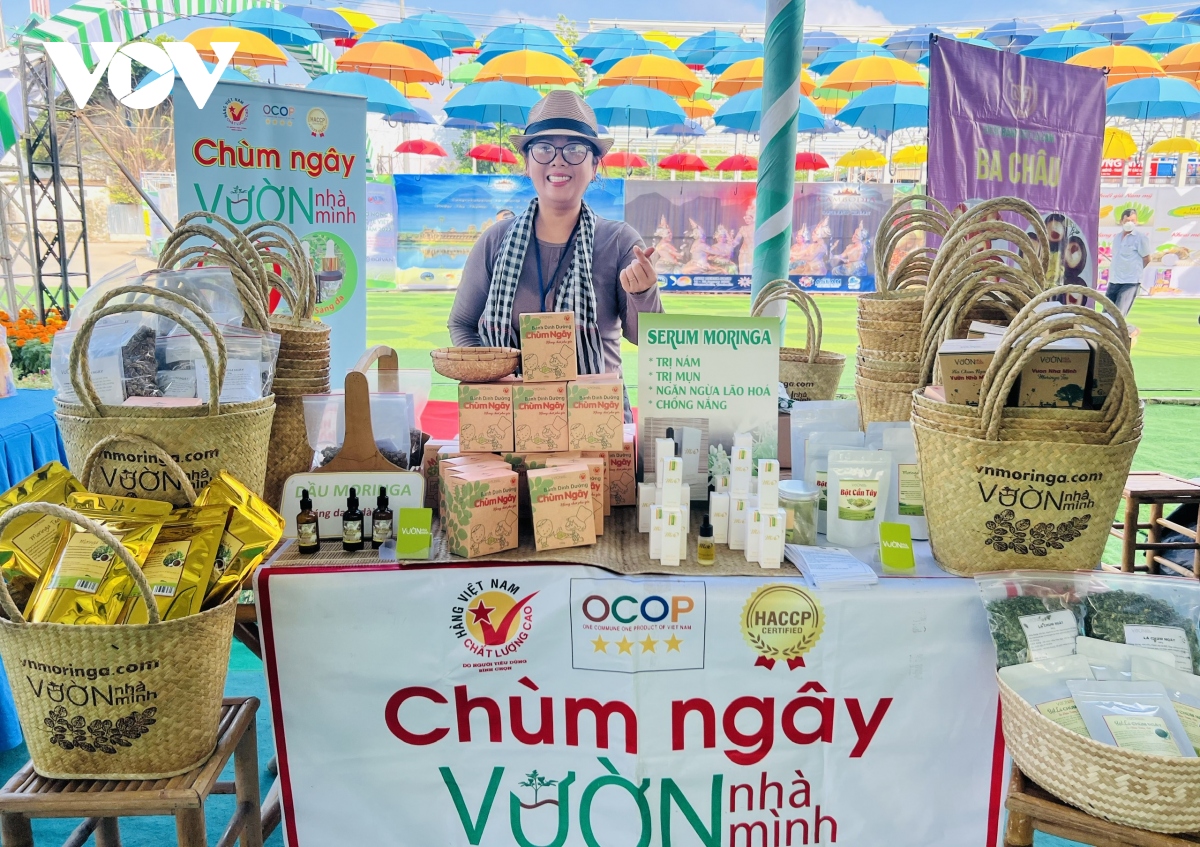 ngay hoi la noi nguoi tre tim ve khong gian van hoa xua day thu vi hinh anh 9