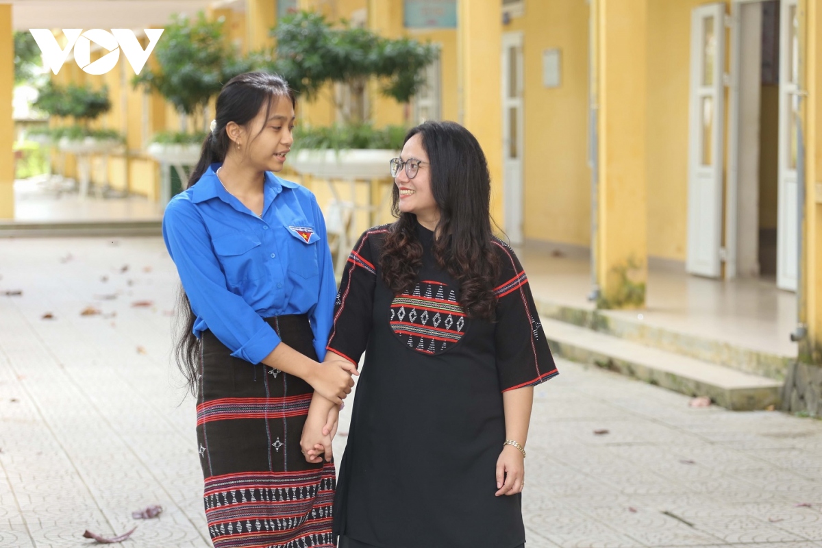 hoa nui, bup mang rung tang thay, co giao ngay 20 11 hinh anh 2