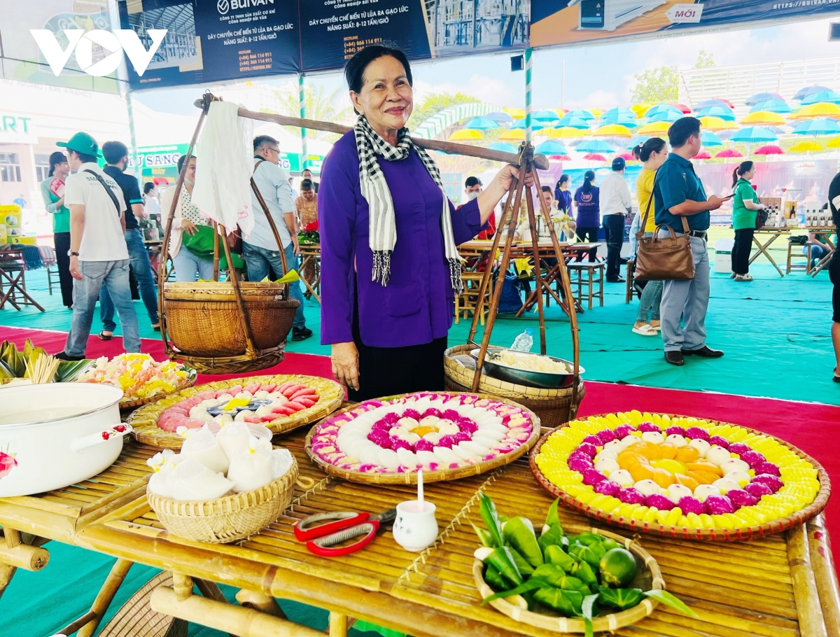 ngay hoi la noi nguoi tre tim ve khong gian van hoa xua day thu vi hinh anh 7