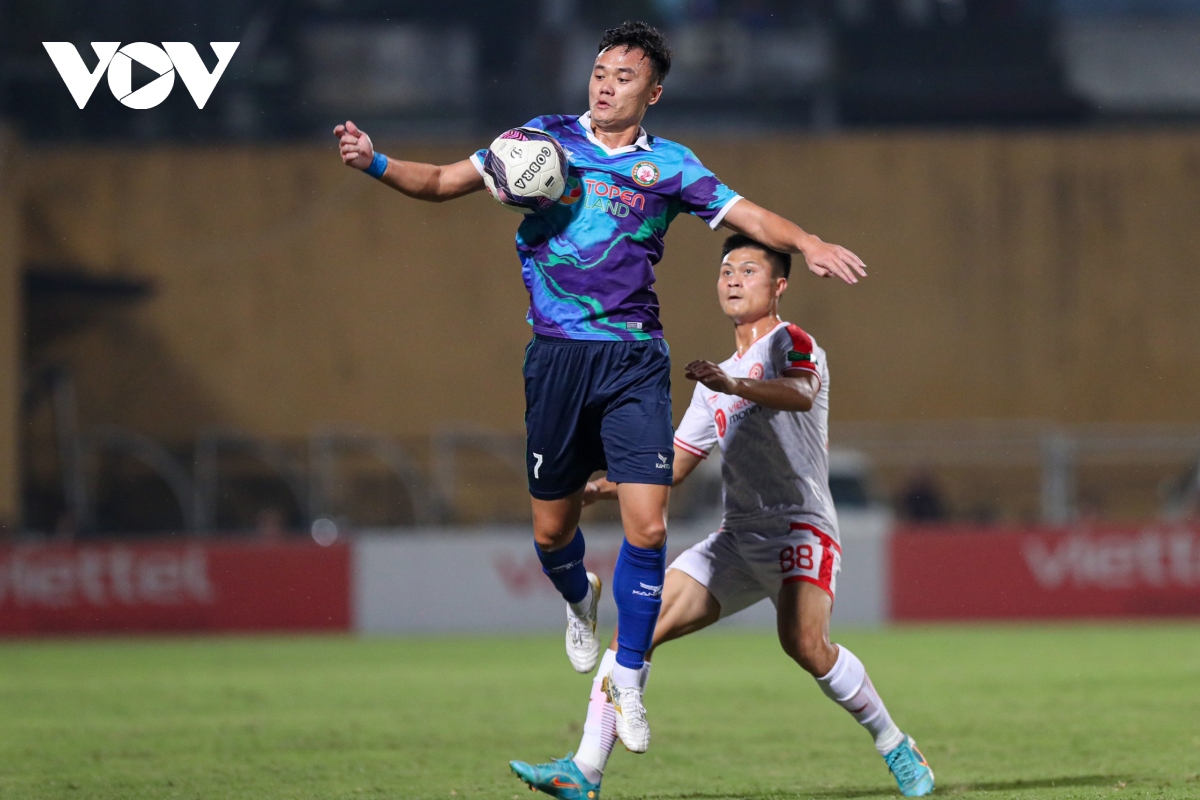 truc tiep viettel fc 0-0 binh Dinh tiec cho doi khach hinh anh 3
