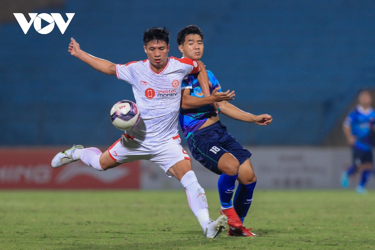 truc tiep viettel fc 0-0 binh Dinh hoang Duc bo lo co hoi hinh anh 1
