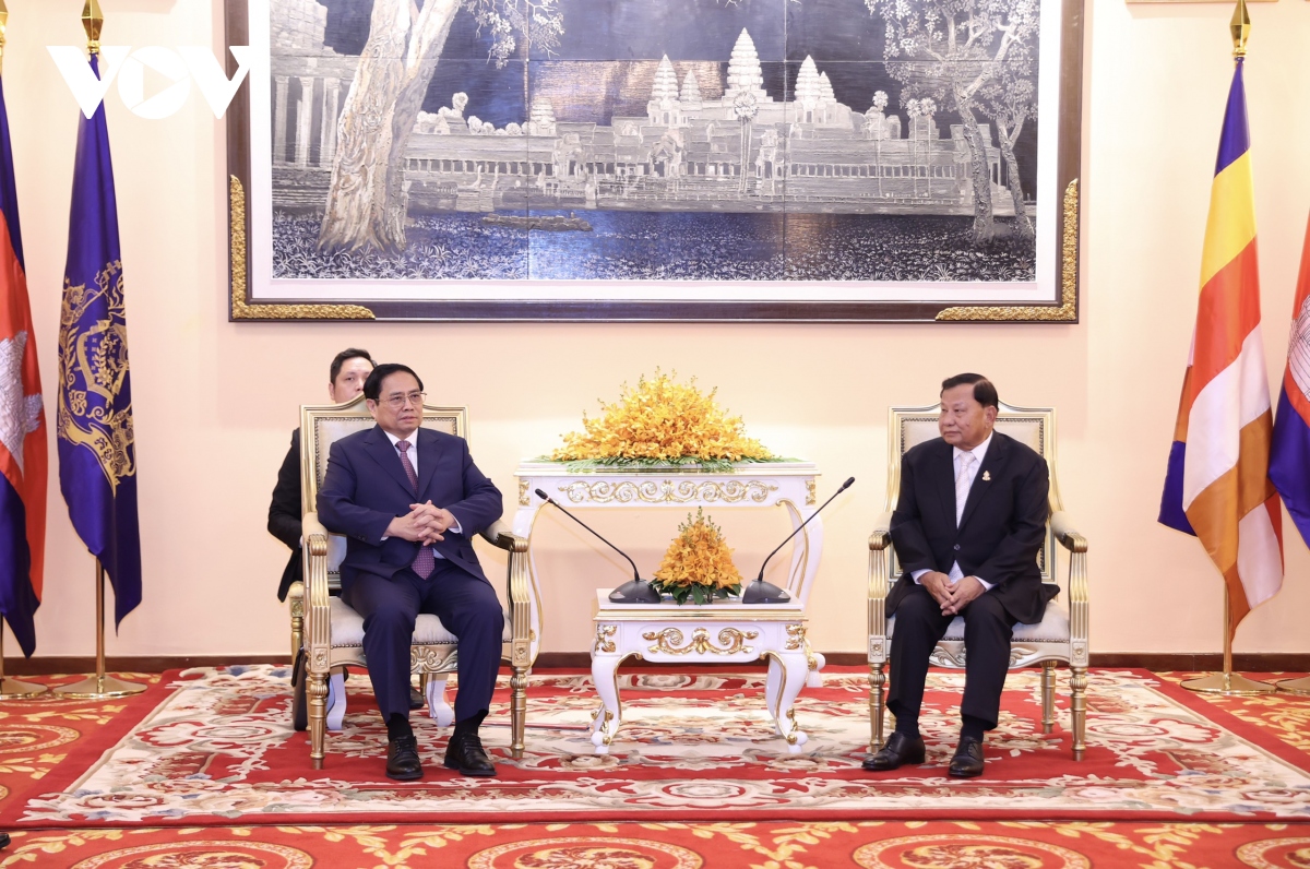 thu tuong chinh phu pham minh chinh hoi kien chu tich thuong vien campuchia hinh anh 2