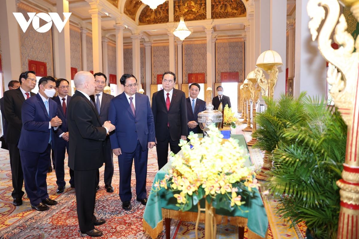 thu tuong chinh phu pham minh chinh chao quoc vuong campuchia hinh anh 2