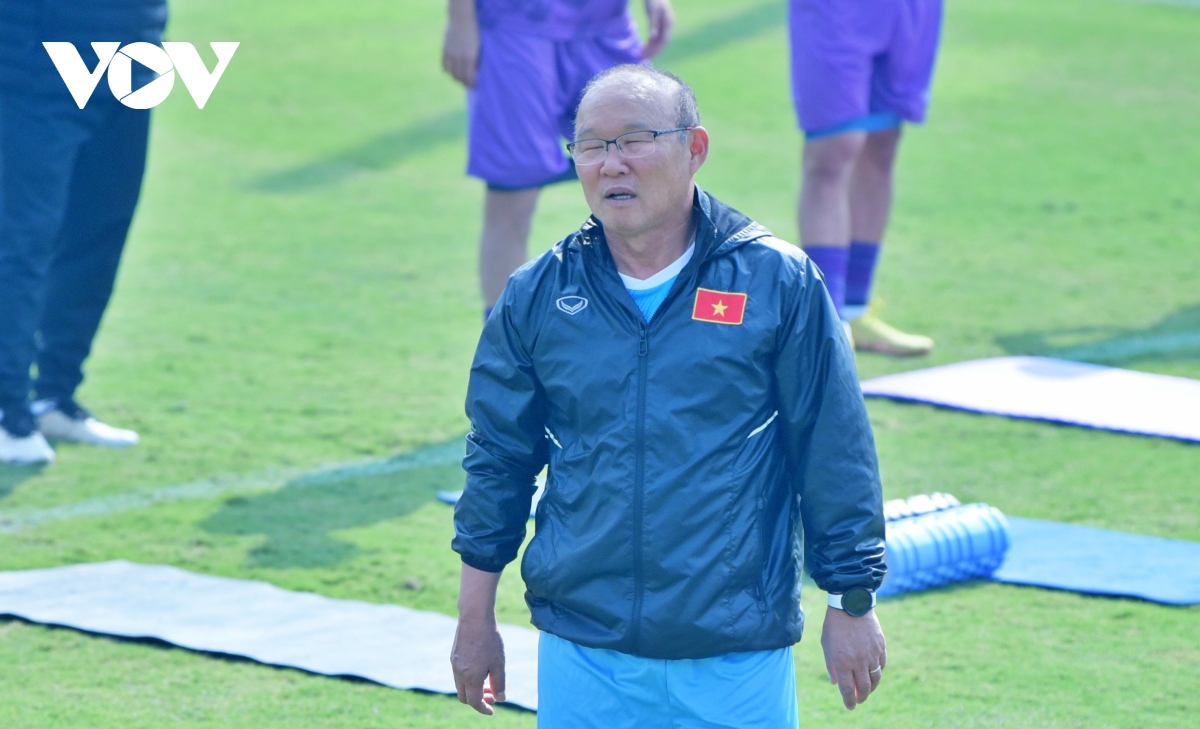 Dt viet nam doi nang tap luyen, quyet tam danh bai Dt malaysia hinh anh 10