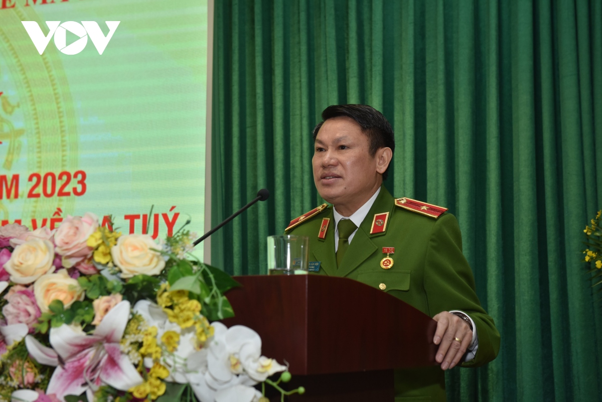 ma tuy khong bat khuc giua , phai kham pha ca duong day hinh anh 2