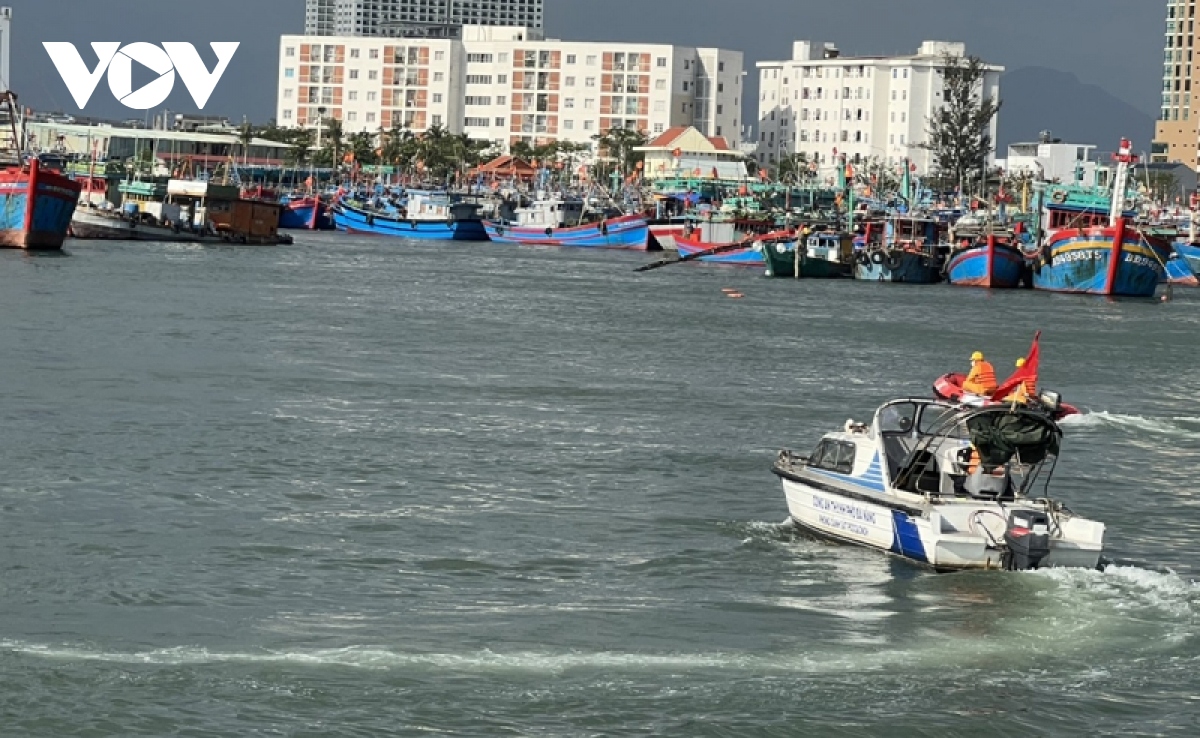 200 nguoi dien tap cuu ho cuu nan duong thuy o Da nang hinh anh 4