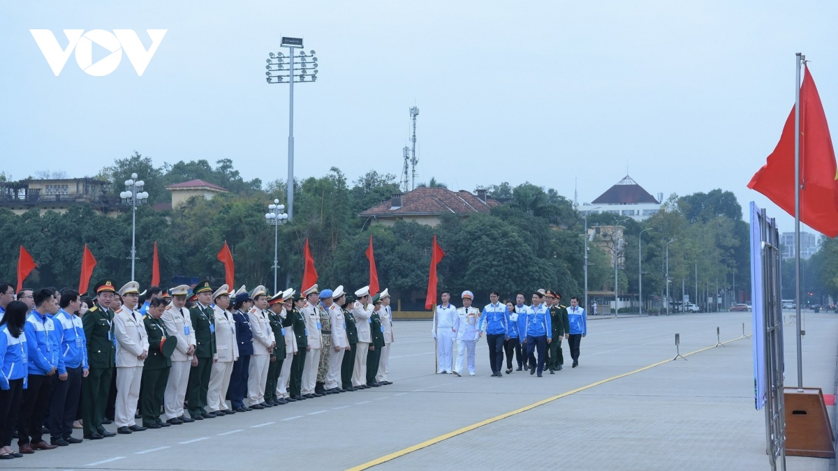980 dai bieu vao lang vieng bac truoc gio khai mac Dai hoi Doan toan quoc hinh anh 3