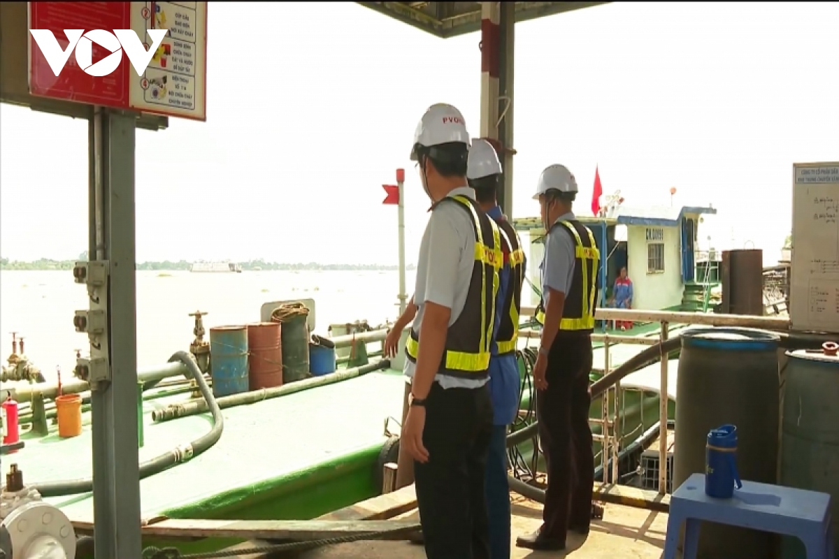 vinh long dam bao xang dau trong dip tet nguyen dan hinh anh 2
