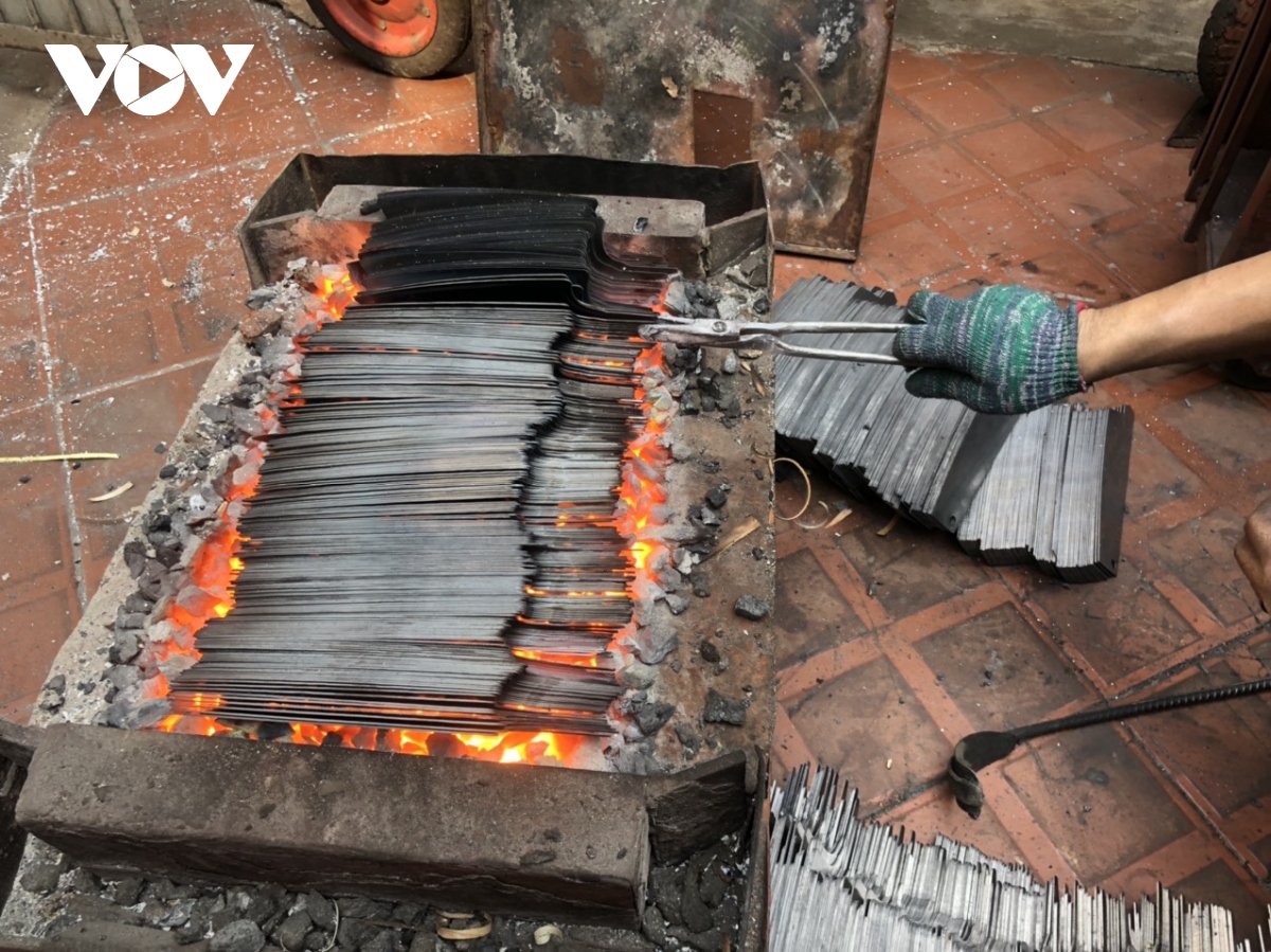 lang nghe de nhat dao keo ha thanh tat bat vao vu tet hinh anh 2