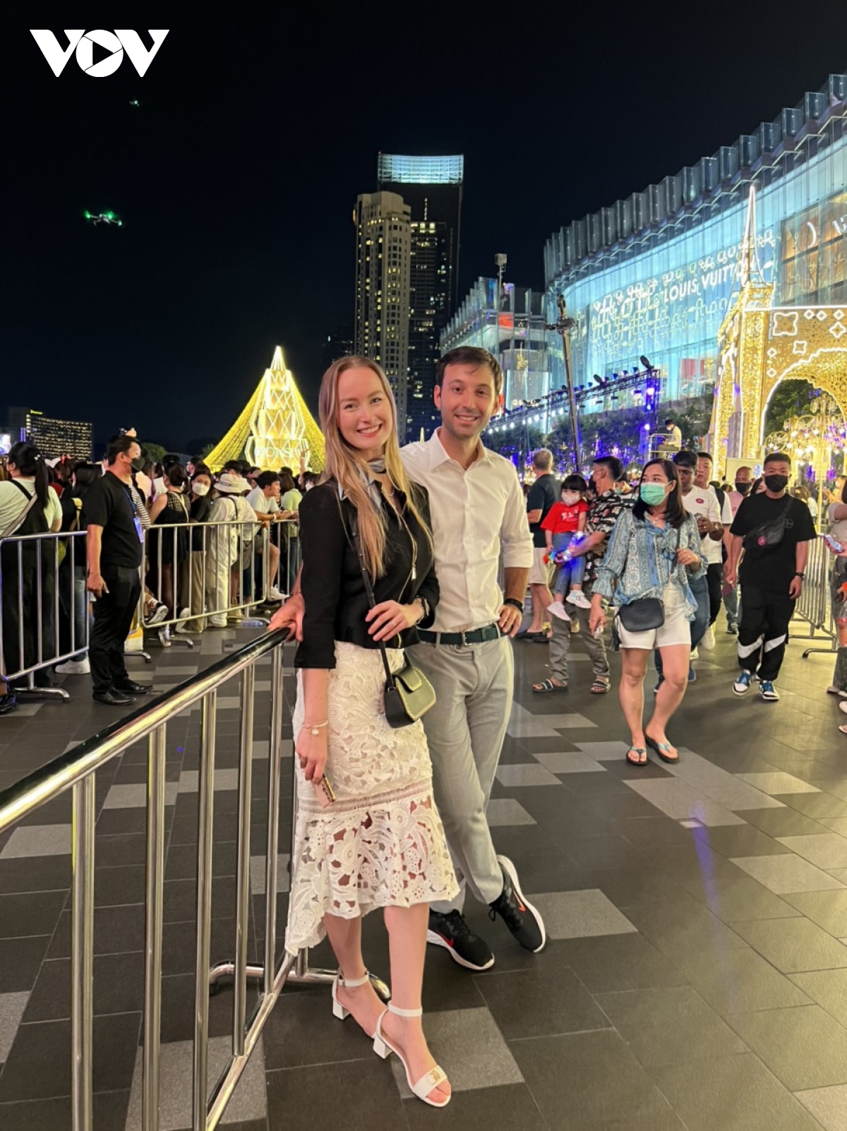 nguoi dan bangkok thai lan hung khoi chao don nam moi 2023 hinh anh 2