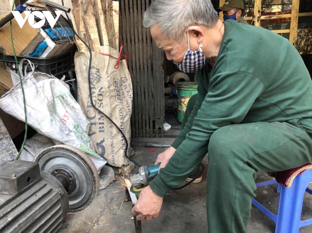 lang nghe de nhat dao keo ha thanh tat bat vao vu tet hinh anh 4