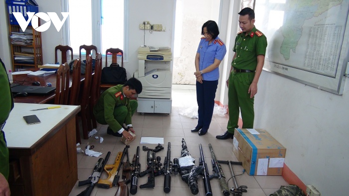 mua thiet bi roi lap rap sung ban cho nhieu nguoi hinh anh 2