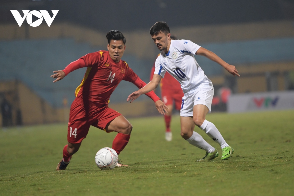 toan canh Dt viet nam chay da cho aff cup 2022 bang tran thang philippines hinh anh 8