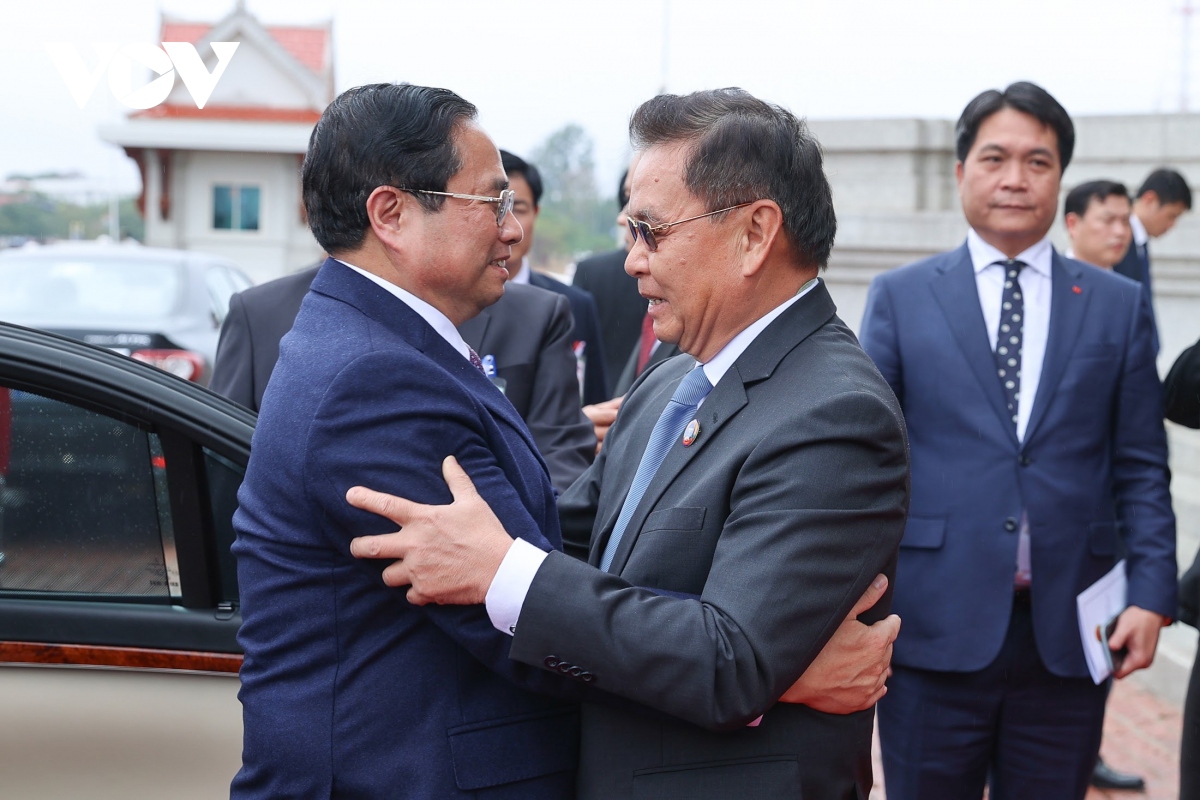 thu tuong pham minh chinh hoi kien chu tich quoc hoi lao saysomphone phomvihane hinh anh 1