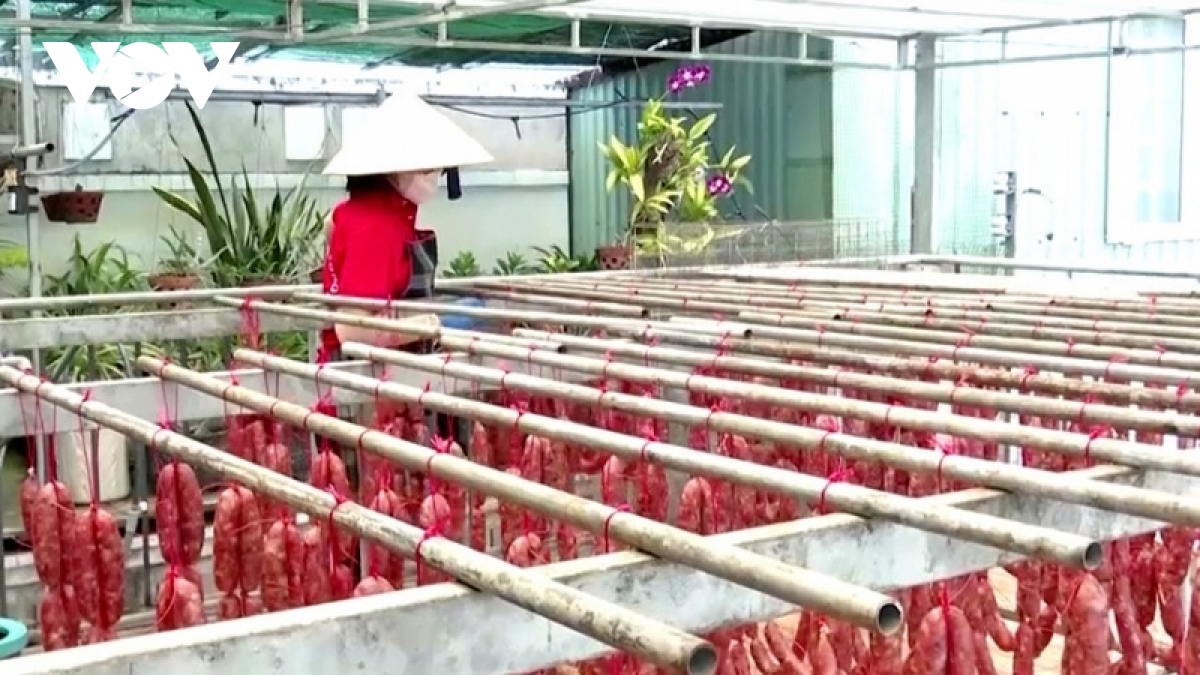 lap xuong gia truyen long an len ngoi tren cac trang thuong mai dien tu hinh anh 1