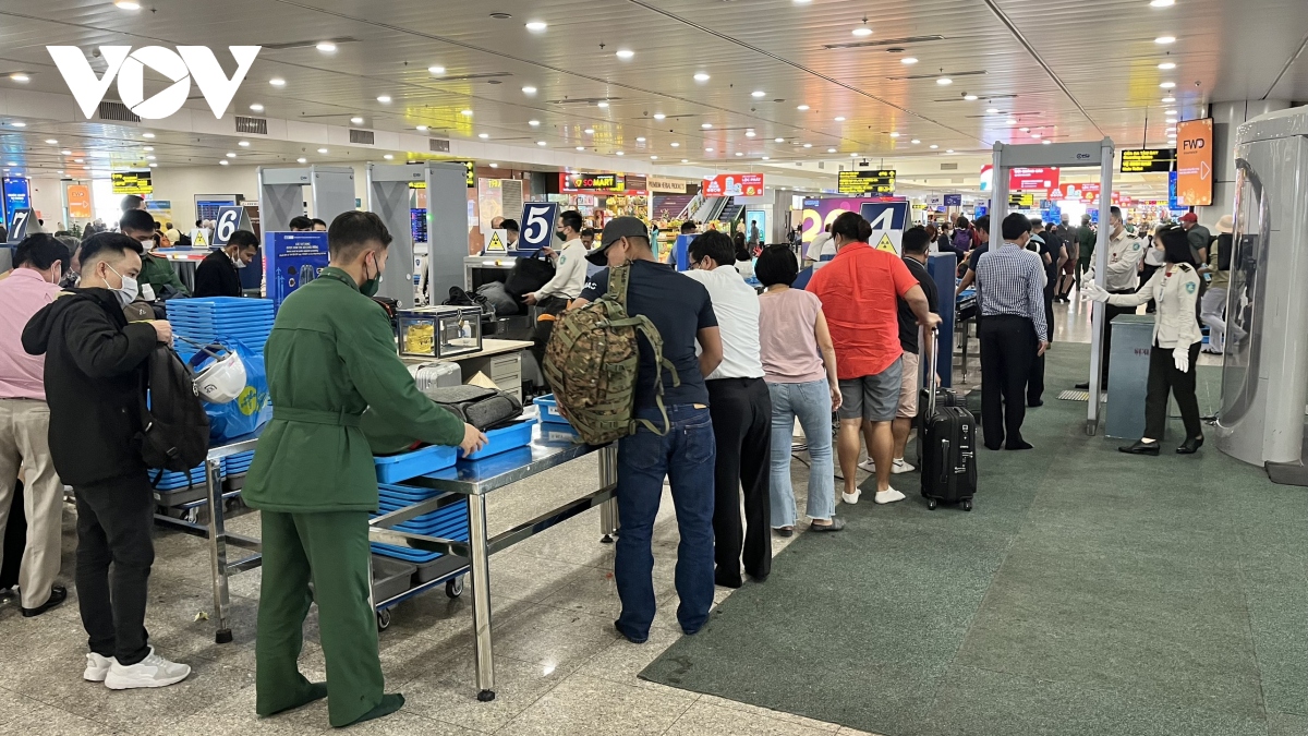 noi bai, tan son nhat don luong khach cao ky luc nhung ngay tet quy mao 2023 hinh anh 3