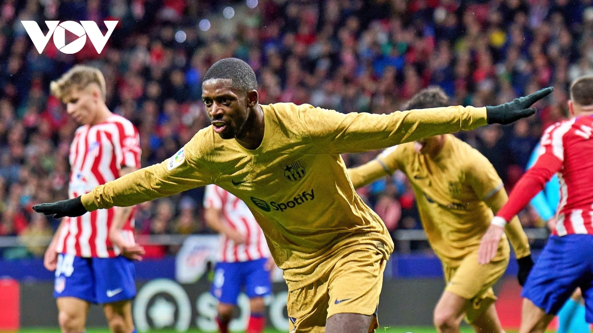 atletico madrid 0-1 barca savic va torres danh nhau va cai ket dang hinh anh 1