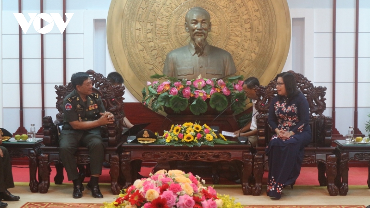 bo tu lenh canh ve quan doi hoang gia campuchia tham va chuc tet tai tinh soc trang hinh anh 2