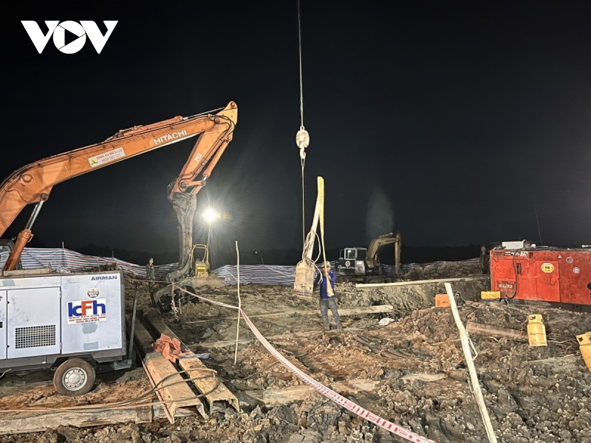 vu em be lot tru be tong Dong thap tim phuong an cuu ho toi uu nhat hinh anh 1