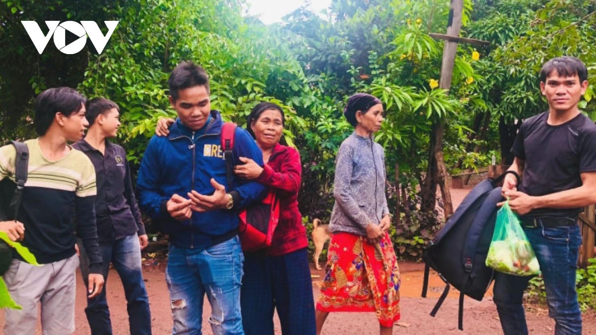 xuan moi yen vui o bien gioi ia o hinh anh 1