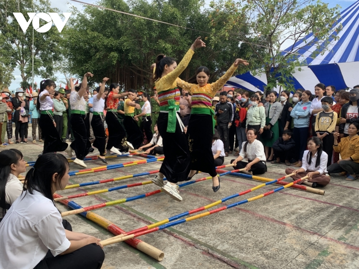 bo doi bien phong Dak lak chung tay vi mot cai tet sum vay tren bien gioi hinh anh 3