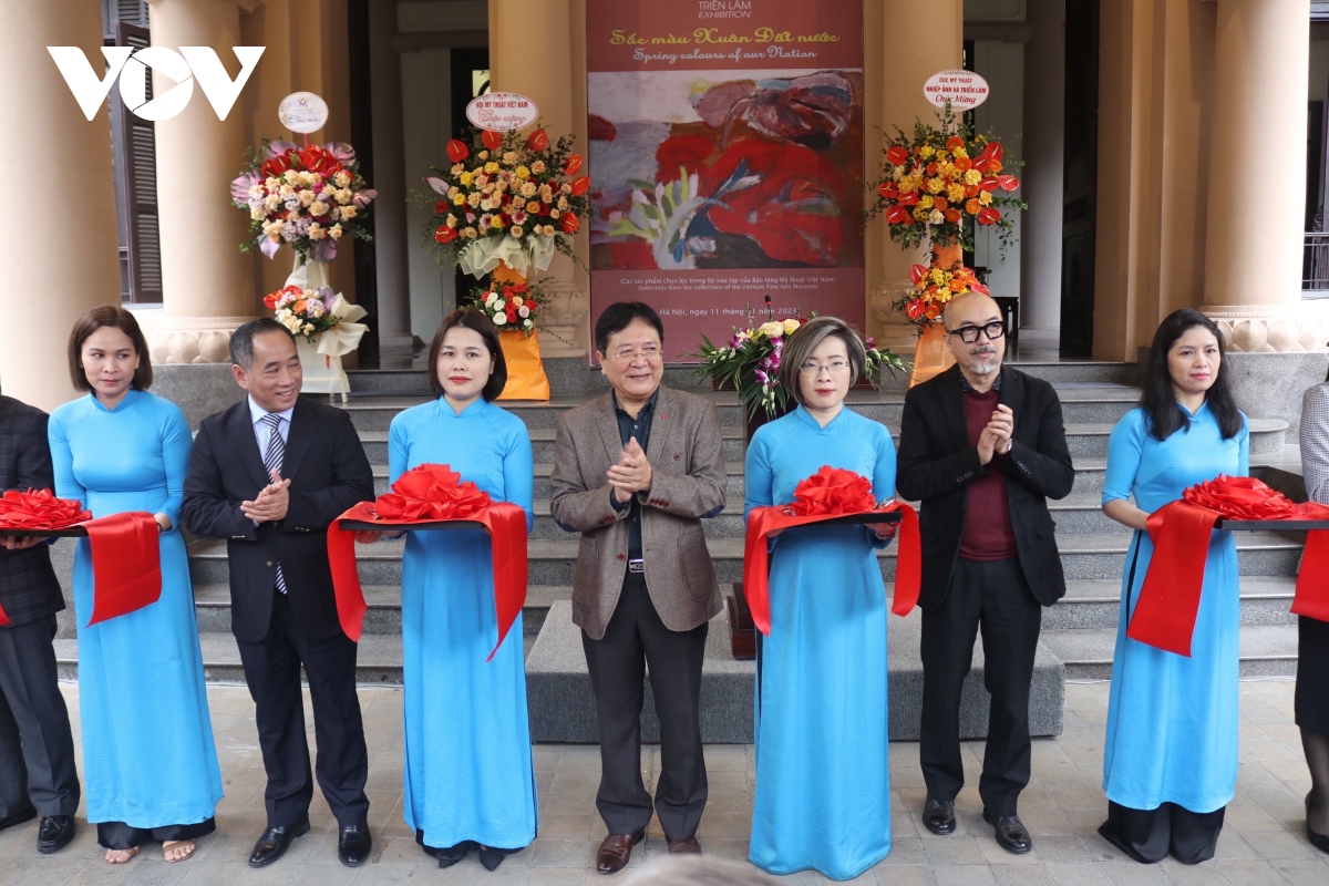 ruc ro sac mau xuan dat nuoc chao nam moi quy mao 2023 hinh anh 1